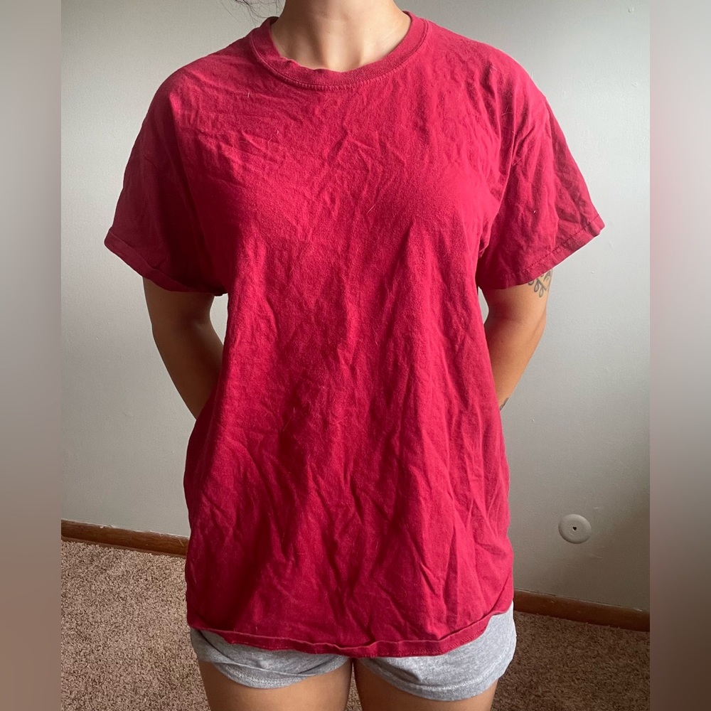 Red T-shirt, Large